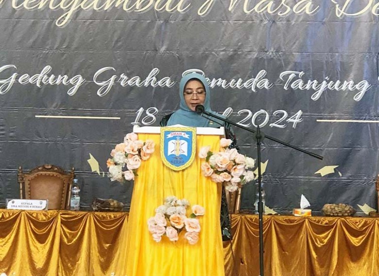Bupati Berau Hadiri Pelepasan Siswa/Siswi Kelas XII SMAN 4 Berau