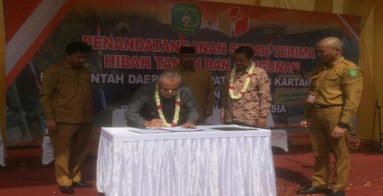 Bupati Kukar Sering Dikritik