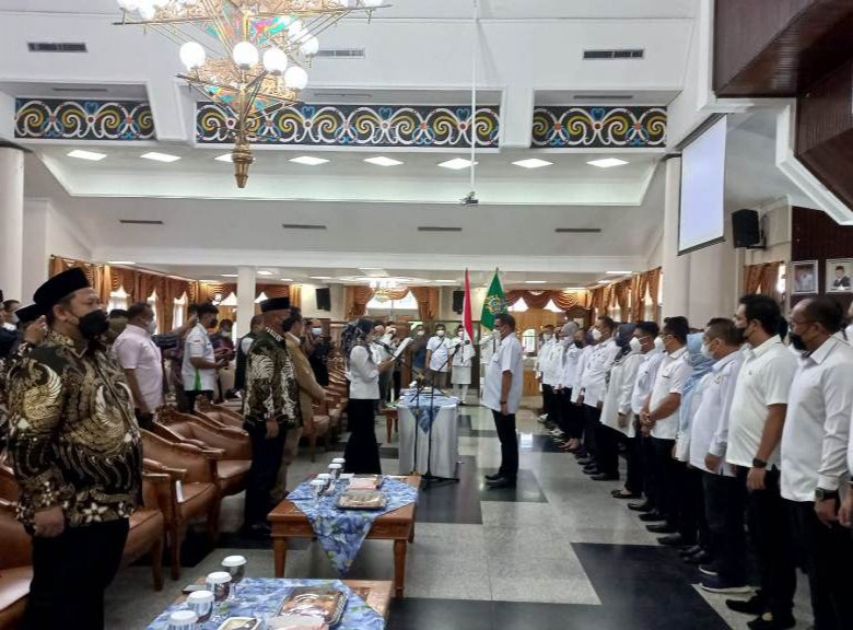 Pengurus Kadin Kukar Periode 2021-2026 Resmi Dilantik, Bupati: Kadin Mitra Pemerintah dan Harus Bersinergi untuk Daerah