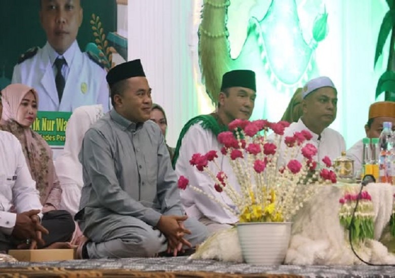 Ketua DPRD Kukar Hadiri Tabligh Akbar di Desa Perjiwa