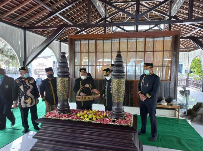 Peringati HUT Ke 239, Pemkab Kukar Ziarah ke Makam Pendiri Kota Tenggarong