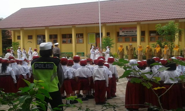Lantas Polres Kukar Kunjungi SDN 011 Tenggarong