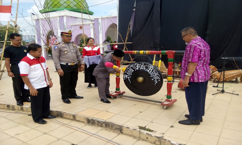 SMAN 2 Tanah Grogot Gelar Pentas Seni Daerah