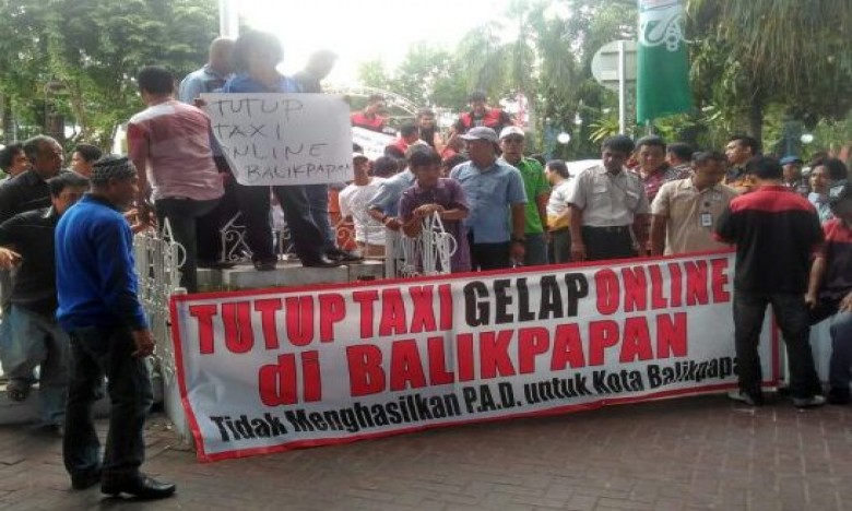 Polisi Tilang 25 Unit Go Car Balikpapan
