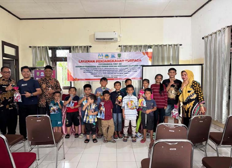 DPPKBP3A Berau Berikan Pendampingan Psikososial Bagi Anak Korban Kebakaran Jalan Milono