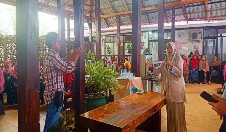 Hj Wahidah Gelar Dialog Warga, Usulan Pembangunan Posyandu hingga Modal Usaha UMKM