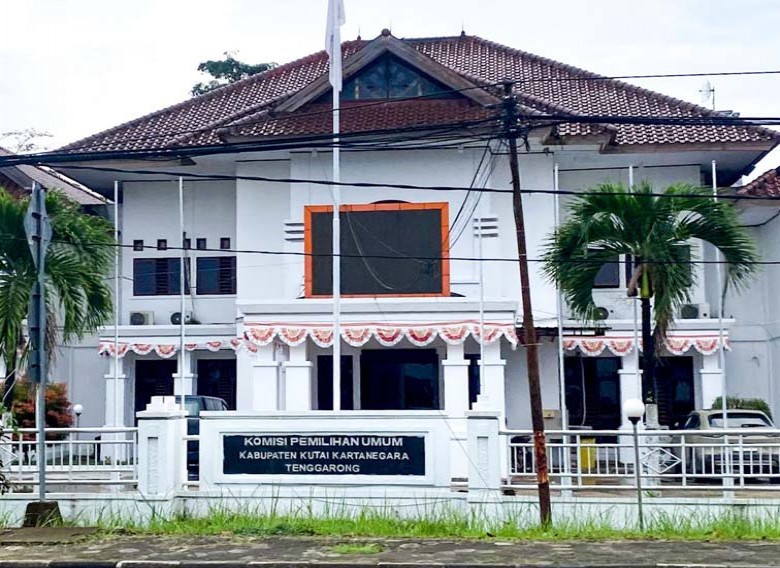 MK Putuskan Lanjutkan Sidang Pembuktian Sengketa Hasil Pilkada Kukar 2024, KPU Kukar Siap Mengikuti Persidangan