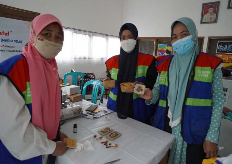 Mariojela Uji Coba Olah Jelantah jadi Wax Sachet