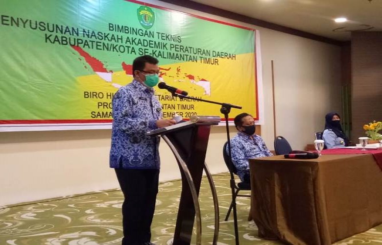 Buka Bimtek Penyusunan Naskah Akademik Perda se Kaltim, Sa'bani: Perda Harus Bermanfaat Bagi Masyarakat