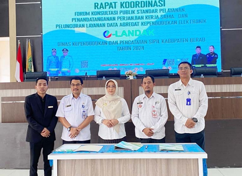 Bupati Sri Juniarsih Mas Apresiasi Langkah Strategis Disdukcapil dalam Penyelenggaraan Administrasi Kependudukan