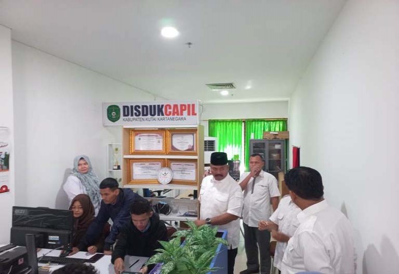 Pemkab Kukar Alokasikan Dana Rp 2 Milliar untuk Pengadaan Blanko E-KTP