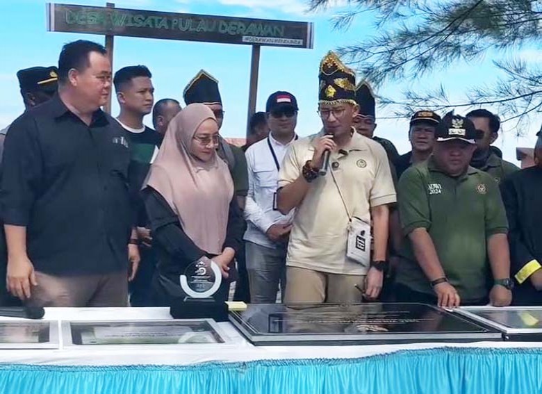 Menparekraf Sandiaga Uno Memuji Keindahan Pulau Derawan