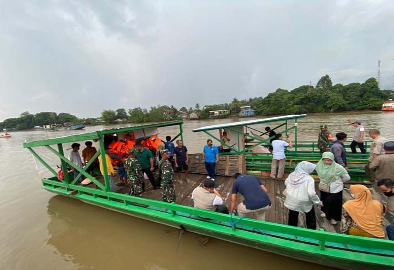 Dampak Jembatan Sambaliung Ditutup, Banyak Pelajar Terlambat Sekolah