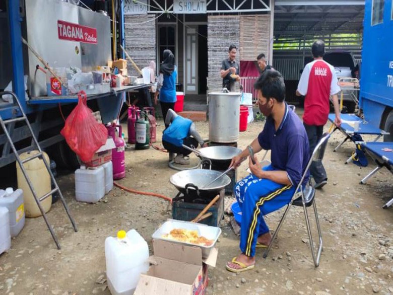 Tim Tagana Kaltim Buka Dapur Umum, Bantu 2.784 Nasi Bungkus Setiap Hari