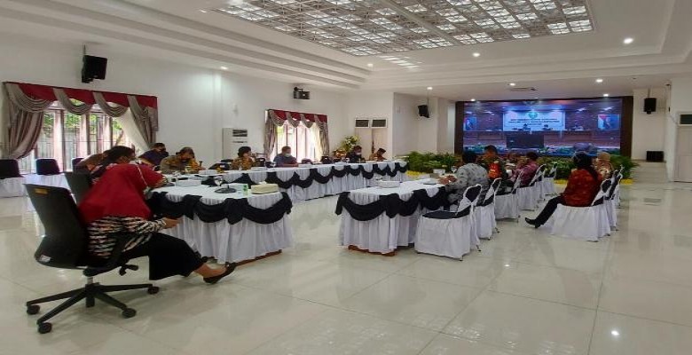 Rapat Koordinasi Forkopimda Gubernur Kaltim : Larang Warga ke Luar Daerah tanpa Swab