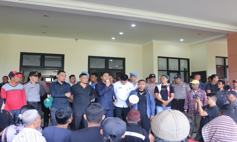 Tuntut Pembayaran Gaji 7 Bulan Ribuan Karyawan PT Kalpataru Kembali Demo di DPRD
