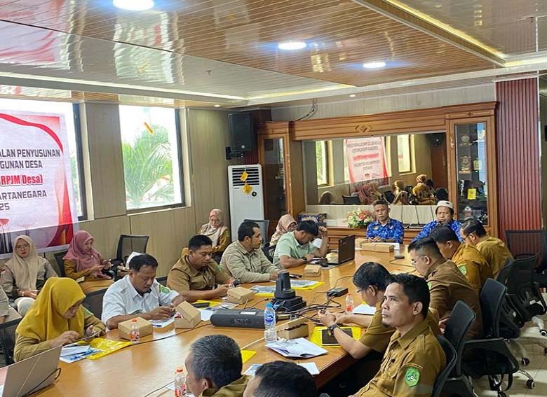 193 Desa di Kukar Ikuti Sosialisasi Pembekalan Teknis Terkait Penyusunan Riview RPJM Desa