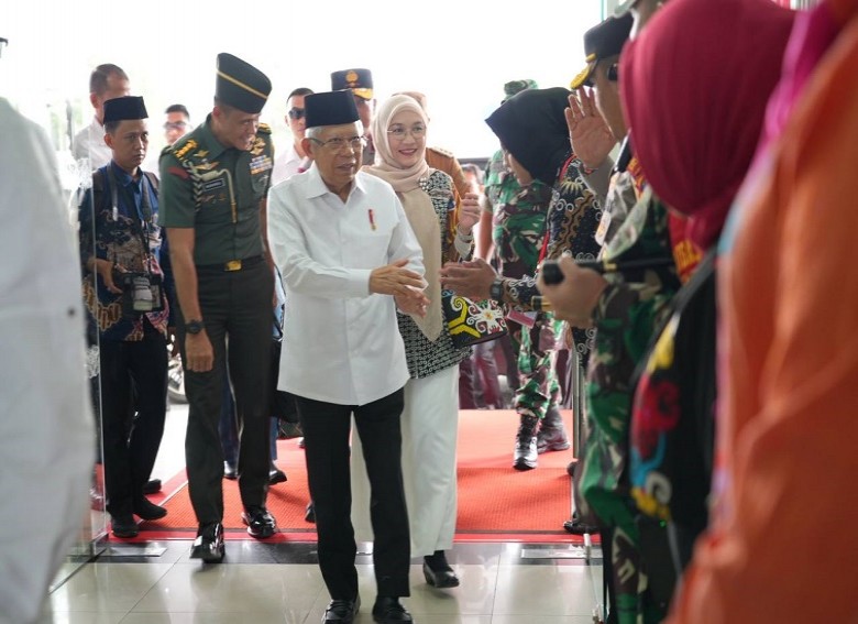 Pj Gubernur Melepas Keberangkatan Wapres Kembali ke Jakarta