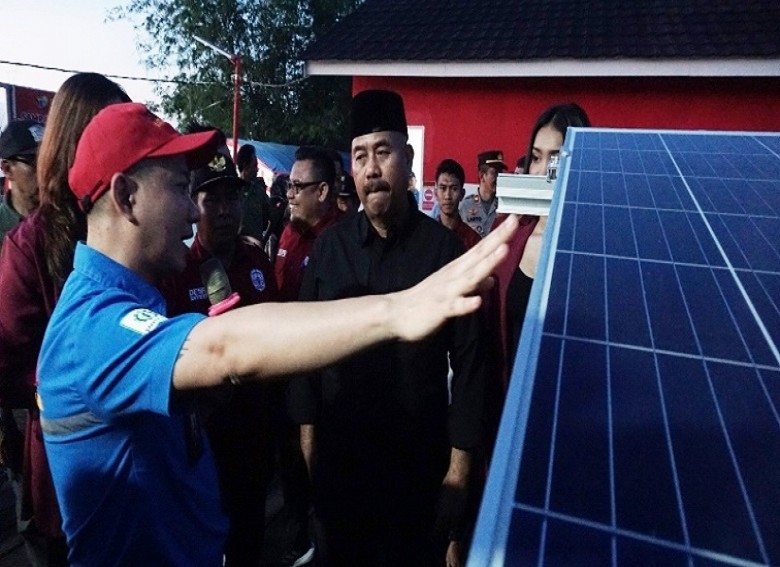 Batu Dinding Akhirnya Nikmati Listrik, Bupati Edi Pastikan Terang Kampongku Terus Meluas