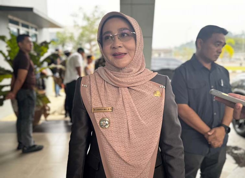 Atasi Karhutla dan Kemarau, Bupati Sri Juniarsih Gerak Cepat Hubungi BNPB, Dua Hari Kemudian Pesawat OMC Dilaksanakan
