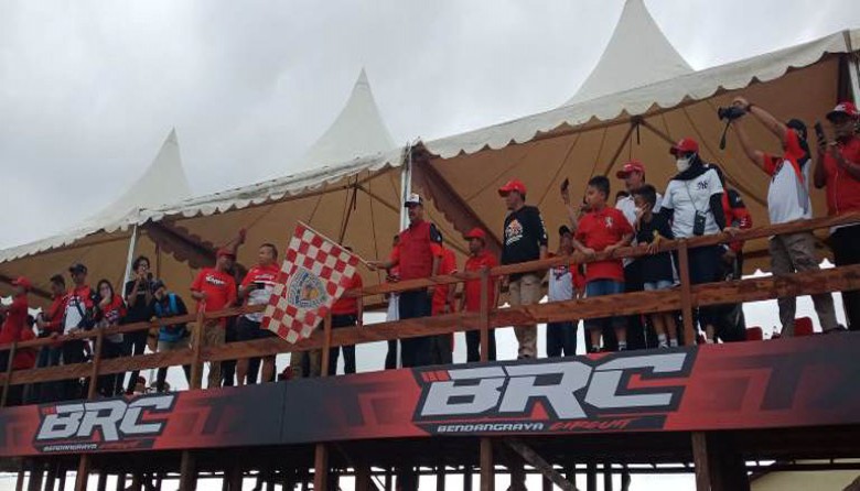 Bupati Edi Buka Kejurnas GTX Idaman dan MX Open 2023