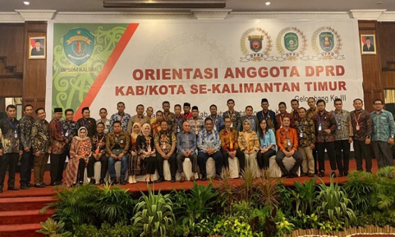 45 Dewan Kukar Ikuti Orentasi di Balikpapan