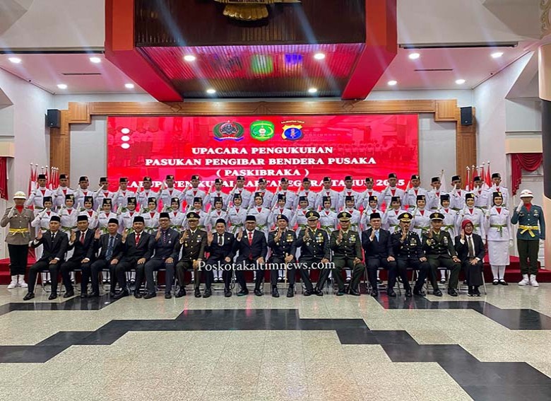 43 Anggota Paskibraka 2025 Dikukuhkan, Ketua DPRD Kukar Apresiasi Putra Putri Terbaik Dari 18 Kecamatan