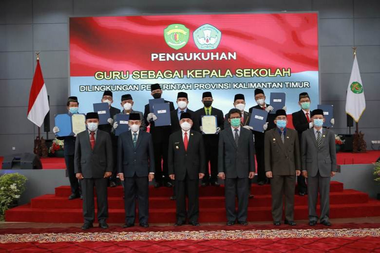 Gubernur Kukuhkan 125 Kepala SMK/SMA/SLB, Kepsek Memiliki Tugas dan Tanggungjawab yang Besar