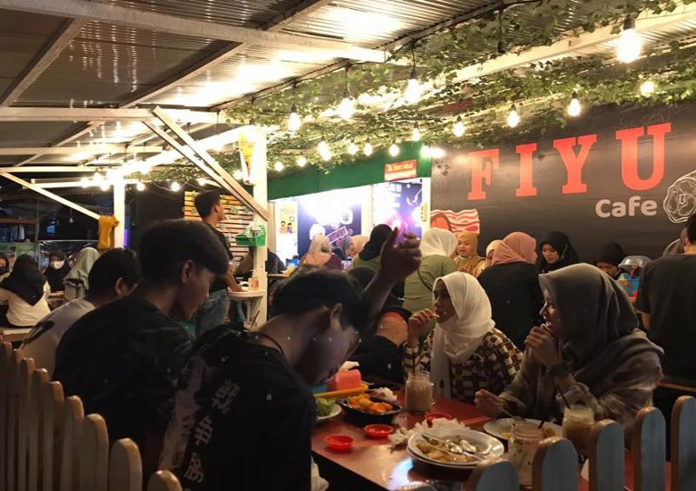 Café Fiyu Tenggarong Tempat Nongkrong yang Asik