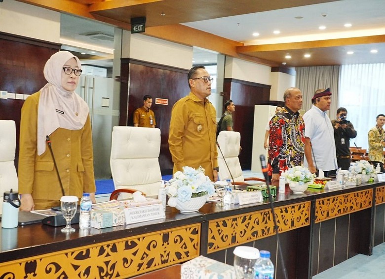Buka FGD Tata Kelola Peredaran Vafe, Wagub Seno Aji Soroti Vape di Kalangan Pelajar
