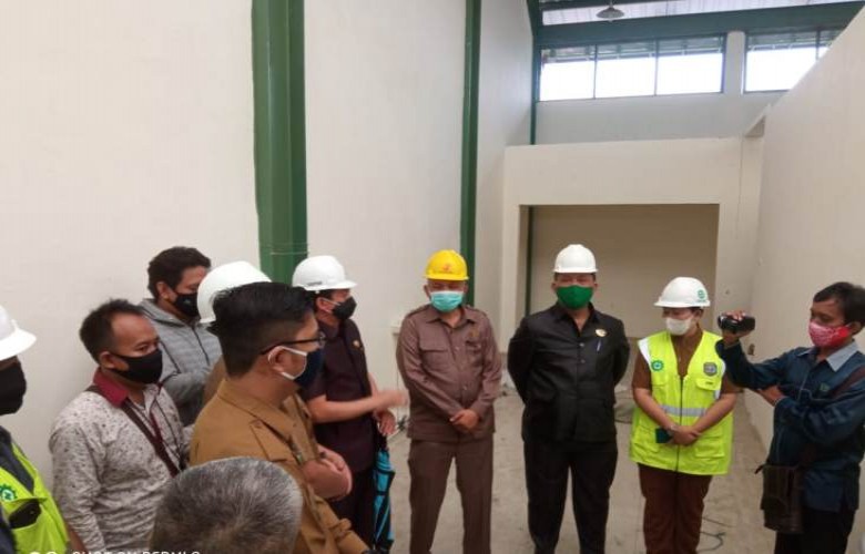 Rustam Minta Progres Pembangunan Pasar 556 Lapak Dipercepat