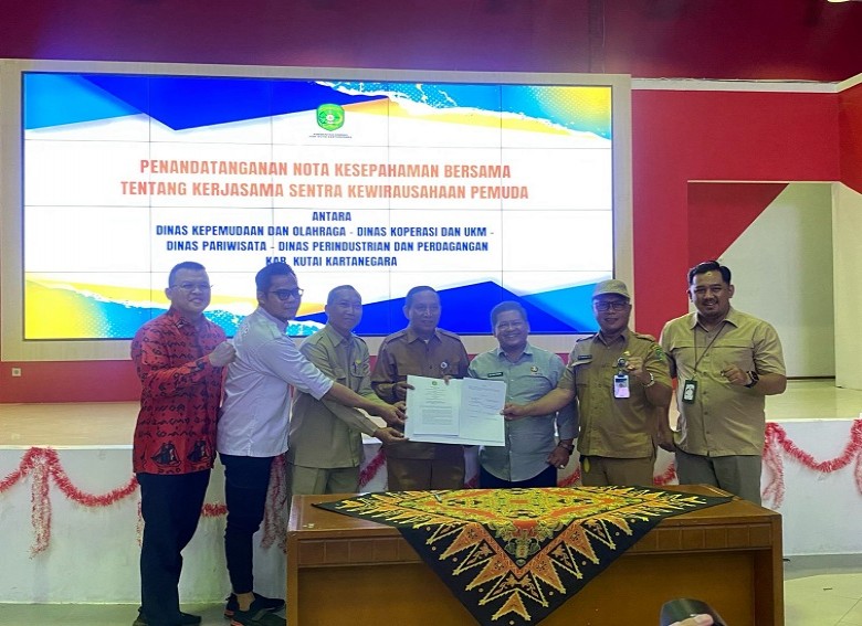 4 OPD Kukar Tandatangani Nota Kesepahaman Kerjasama Sentra Kewirausahaan Pemuda