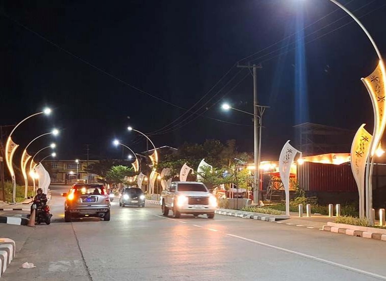 Lampu Jalan Berdiri Berdekatan, Bupati Sri Juniarsih Tegur OPD