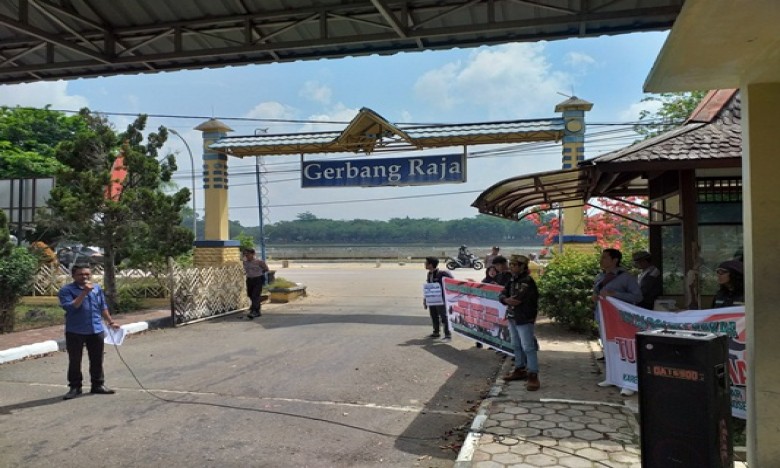 Tak Terima Perbup 36/2019 Soal Pilkades, Edi: Silahkan Tempuh Jalur Hukum