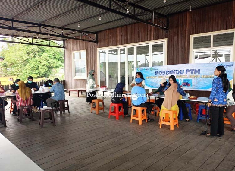 Jemput Bola Kesehatan, Pemdes Loa Duri Ulu Rutin Gelar Pemeriksaan Lansia di Tiap RT