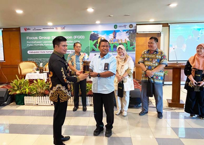 Kemenparekraf RI Jadikan Pulau Kumala Kukar Sebagai Program Prioritas Pengembangan Wisata
