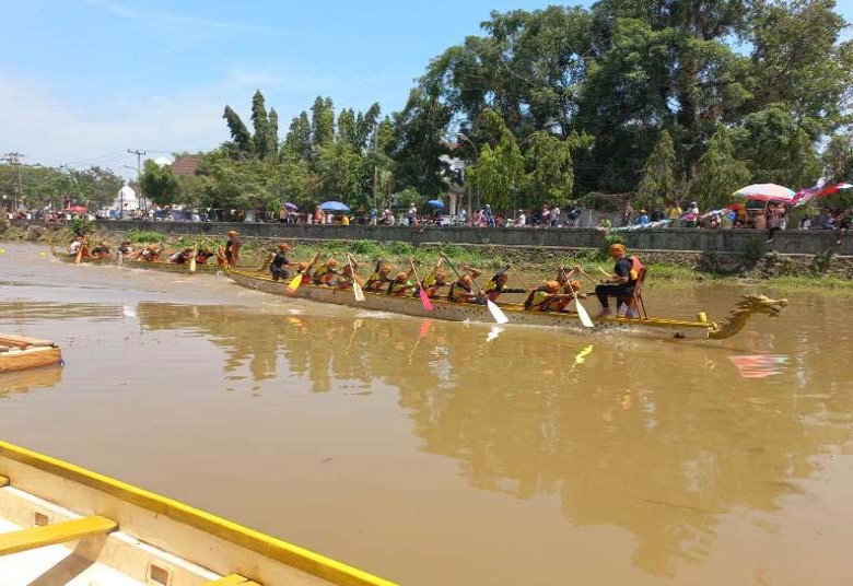 Dispora Kukar Gelar Lomba Dayung