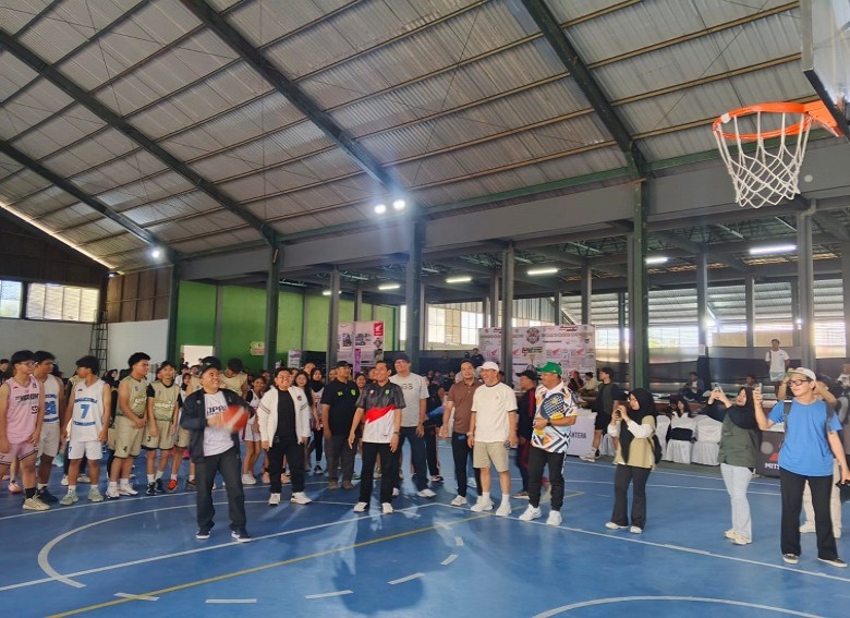 Ketua DPRD Kukar Buka Turnamen Basket Ball Cup 2025: Sportivitas dan Pembinaan jadi Kunci