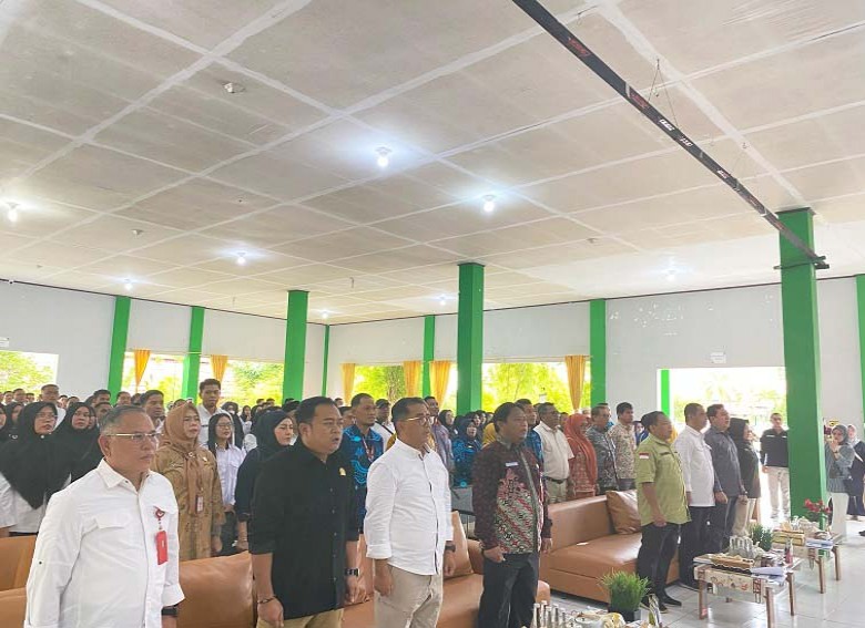 Pj Gubernur Kaltim Bertemu Ratusan PPPK Guru di Berau, Tekankan Peran Pendidikan dan Ketahanan Pangan