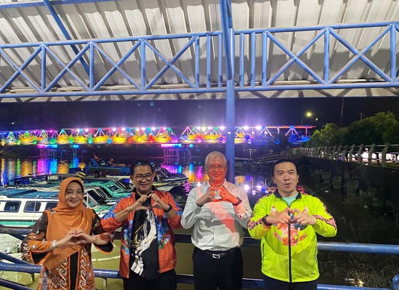 Wujudkan Elemen Estetis Jembatan Sambaliung, PT Berau Coal Dukung Ikon Kabupaten Berau Sebagai Daerah Wisata