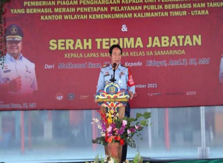 Kantor Imigrasi Balikpapan Terima Penghargaan Menteri Hukum dan HAM RI Atas Pelayanan Publik Berbasis HAM Tahun 2021