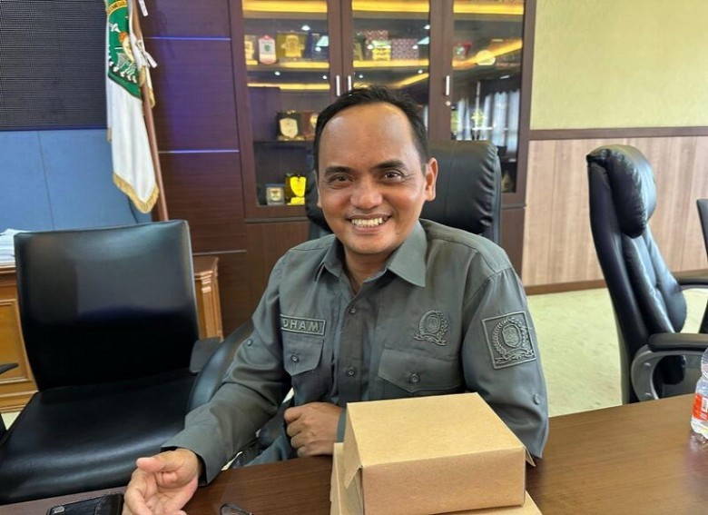Pelataran Tergenang, DPRD Kukar Desak Perbaikan Mendesak di SMPN 2 Muara Muntai