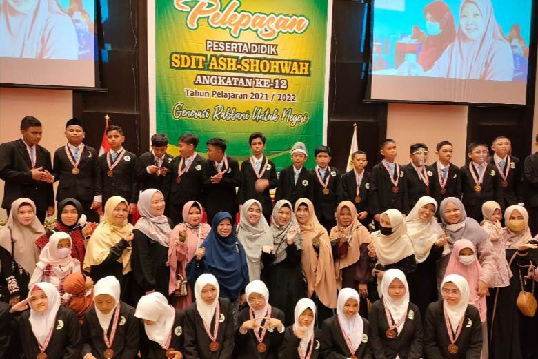 SDIT As Showah Wisuda Perdana Pasca Pandemi Melanda