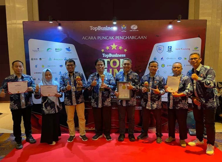 Perumda Berau Raih TOP BUMD Bintang 5 dan TOP CEO BUMD 2026, Bukti Nyata Implementasi ESG dalam Pembangunan Berkelanjutan