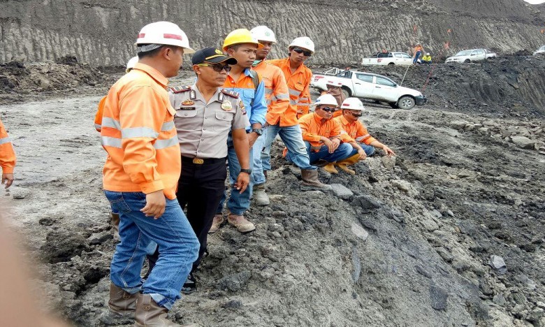 Karyawan Batubara PT BSA di Muara Jawa Tertimbun Longsor