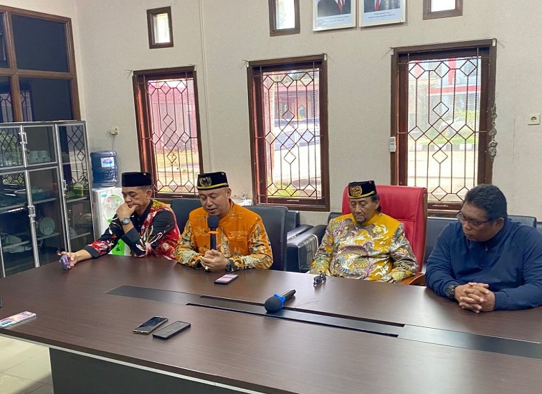 Pembukaan Erau 2025 Dimeriahkan Kirab Budaya dan Tarian Massal