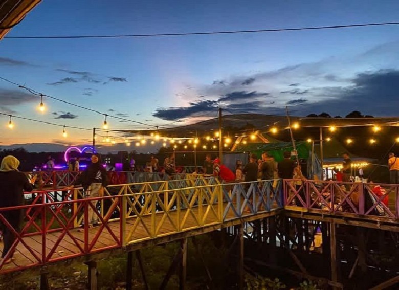 Wisata Layung Seribu Desa Kembang Janggut Sajikan Pesona Alam dan Produktifkan UMKM Lokal