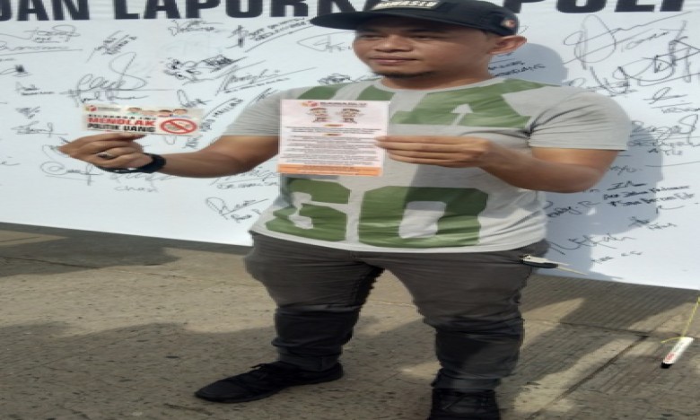 Tolak Politik Uang, Bawaslu Kukar Bagikan Striker dan Brosur