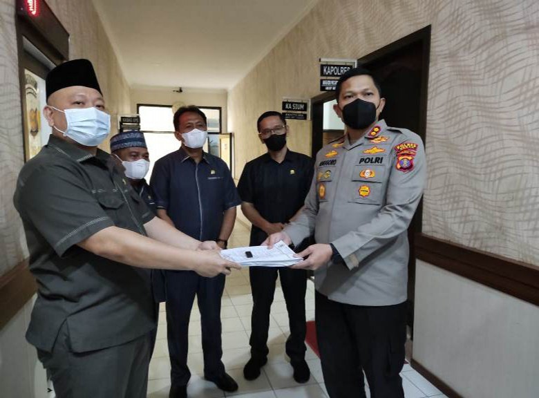 Secara Resmi DPRD Berau Laporkan Dirut PDAM ke Polres