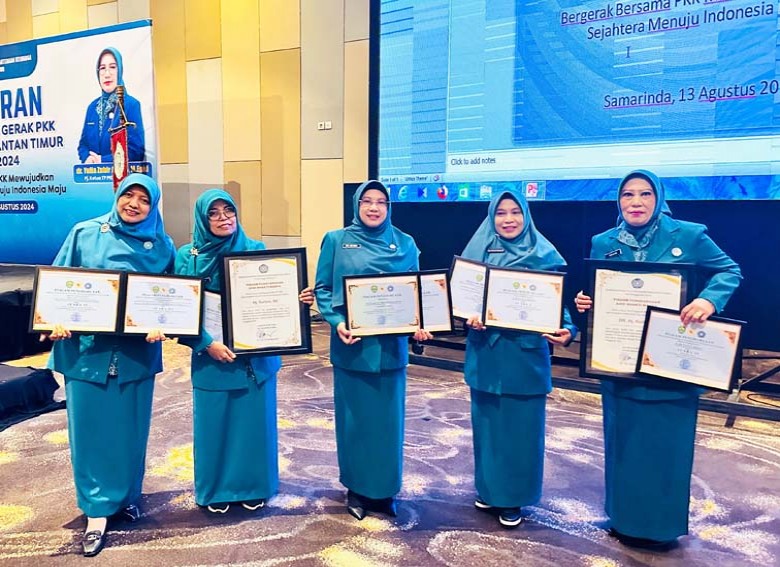Berau Borong  Penghargaan Diperingatan HKG Ke 52 Kaltim